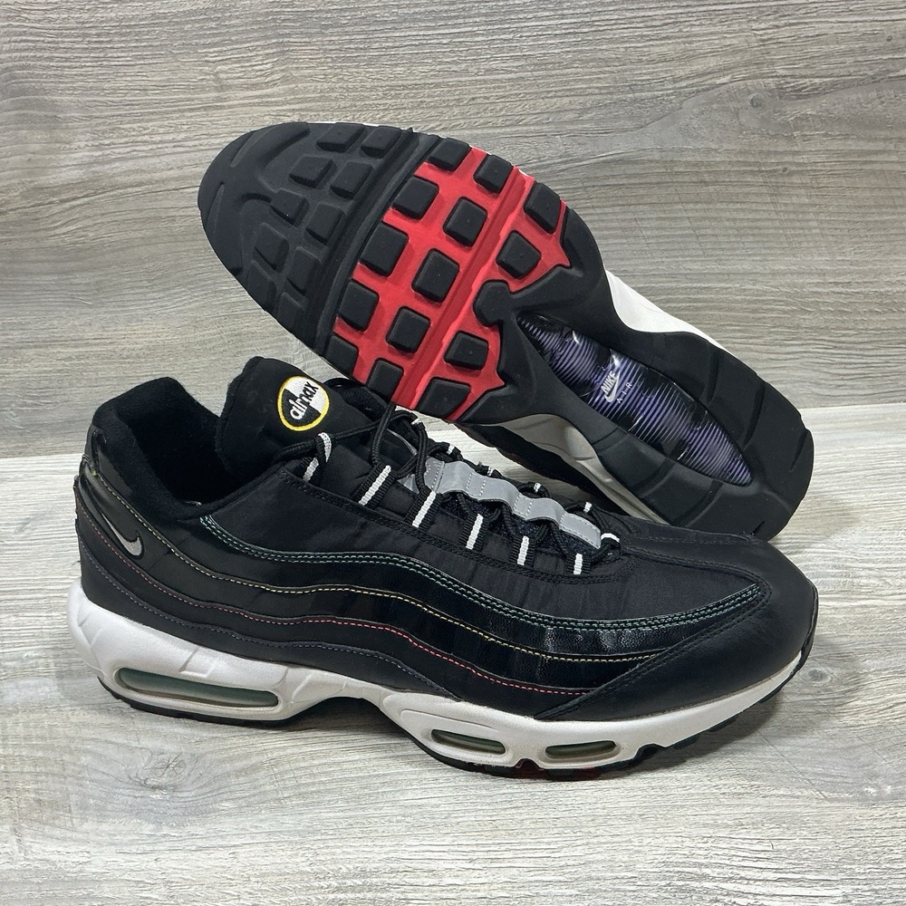 Nike Air Max 95 Se Windbreaker Black-Flash Crimson Sneakers Men's 15 -AJ2018-023